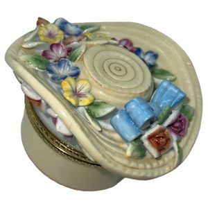 RARE HAT HINGED TRINKET BOX GLAZED CERAMIC WITH MULTI COLORED FLOWERS & BOW VTG